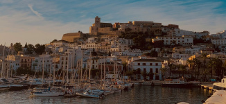 La inmobiliaria de lujo Grupo GS entra en baleares con pisos de lujo en Ibiza
