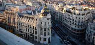 El expresidente de El Corte Inglés abre la primera tienda WOW en la Gran Vía de Madrid