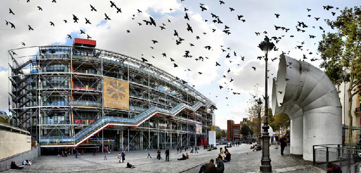 El Centro Pompidou ‘maquilla’ su fachada