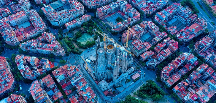 Plano aéreo Barcelona Madrid y Barcelona, ganadoras tras la pandemia: escalan posiciones entre las mejores ciudades para vivir