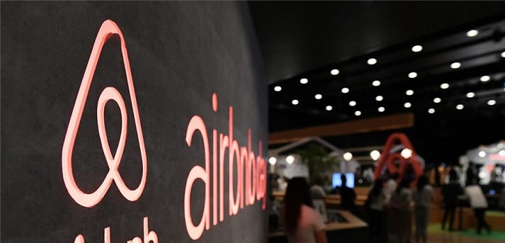 Cartel de Airbnb El alquiler vacacional, al parqué: Airbnb solicita salir a bolsa en Estados Unidos