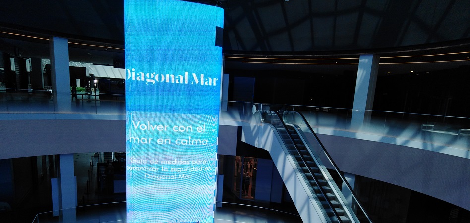 Distancia de seguridad y mascarillas: Diagonal Mar se prepara para reabrir
