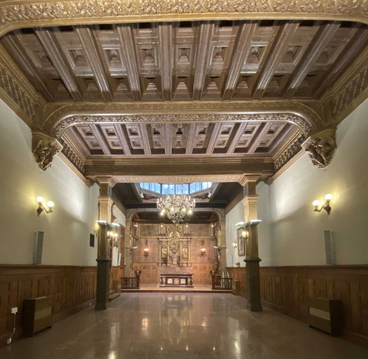 interior capilla hotel take point