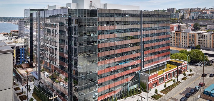 Complejo de oficinas Troy Blucker, donde se sitúa Amazon Amancio Ortega, casero de Amazon: Pontegadea ultima la compra de parte de su sede central por 655 millones