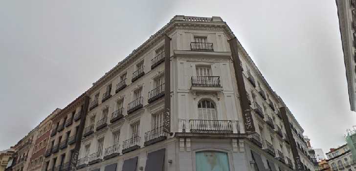 tienda de Sfera en la calle Preciados Patrizia pone en venta la tienda Sfera en Preciados por cien millones de euros