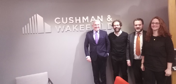 Responsables de Cushman&Wakefield en Barcelona La inversión inmobiliaria en España alcanzará 10.200 millones de euros en 2020