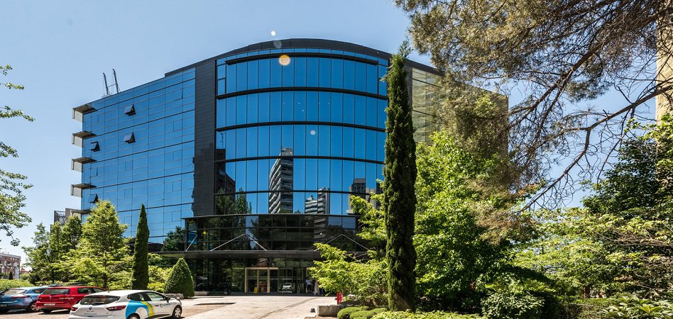 Blackstone negocia la venta de una cartera de oficinas de Hispania a Zurich por 100 millones