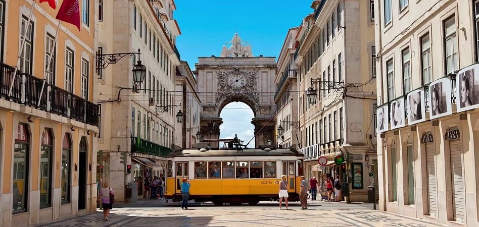 Merlin crece en Portugal: compra dos complejos de oficinas en Lisboa por 112,2 millones