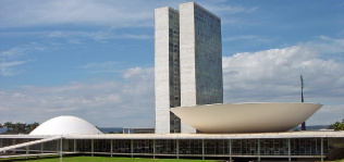 Brasil acude a las urnas con los retos de la inflación y la desigualdad