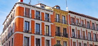 Barcino pone a la venta su cartera de viviendas en alquiler en Barcelona