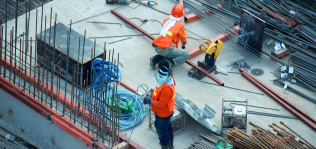 Un 55,4% de los trabajadores de la construcción son temporales