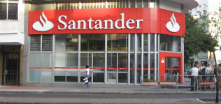 Santander toma el control de Uro, propietaria de sus oficinas