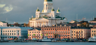 Helsinki se abre al mar ante la ola de renovación del Covid-19