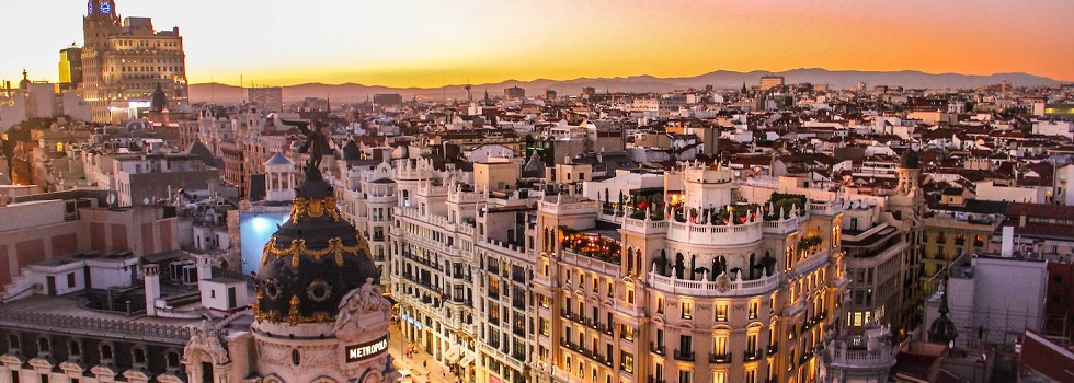 La moda lidera las aperturas en el ‘high street’ español con un 40% del total de 2023