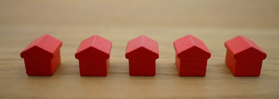 La firma de hipotecas sobre viviendas se desploma un 17,8% en 2023, su mayor caída en 10 años