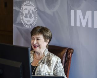 El FMI revisa al alza sus previsiones de crecimiento para Espa&ntilde;a en 2026 y 2027