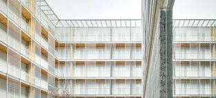 Las viviendas sociales en Cornellá de Peris+Toral, Premio Internacional del Riba 2024
