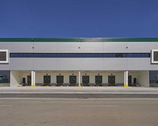 La log&iacute;stica se enfrentar&aacute; en 2026 a retos energ&eacute;ticos, de transporte y de falta de suelo