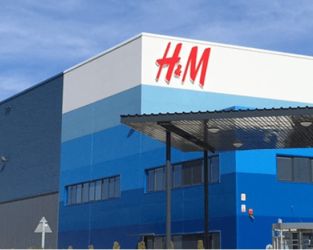 Blackstone busca comprador para los complejos logísticos de H&M y Carrefour en Madrid
