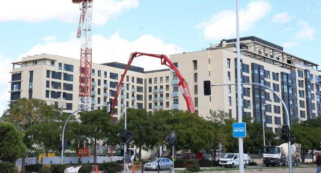 El Psoe hace un guiño al sector y propone un modelo de concesión en vivienda