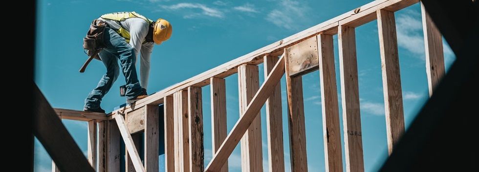 El paro baja en 13.311 personas en marzo hasta los 2,58 millones