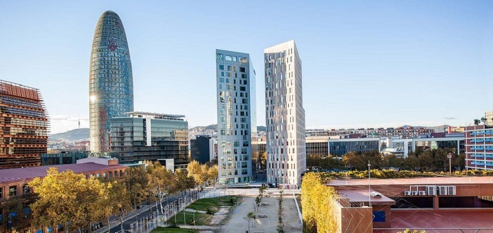 Sanitas y Mapfre juntan fuerzas con Colonial para crear un hospital en el Distrito 22@