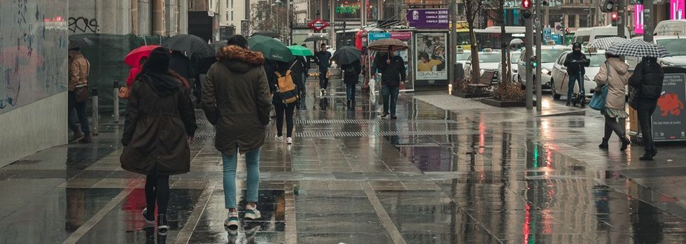 El IPC sube una d&eacute;cima en abril, al 3,3%, y la subyacente se modera al 2,9%