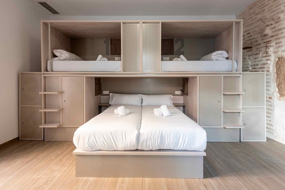 King Street invierte 400 millones de euros en Room00 para impulsar su expansión europea