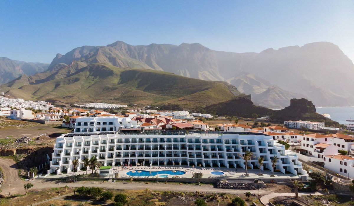 One Investment y Urbanitae estructuran financiación por 5 millones para un hotel en Canarias