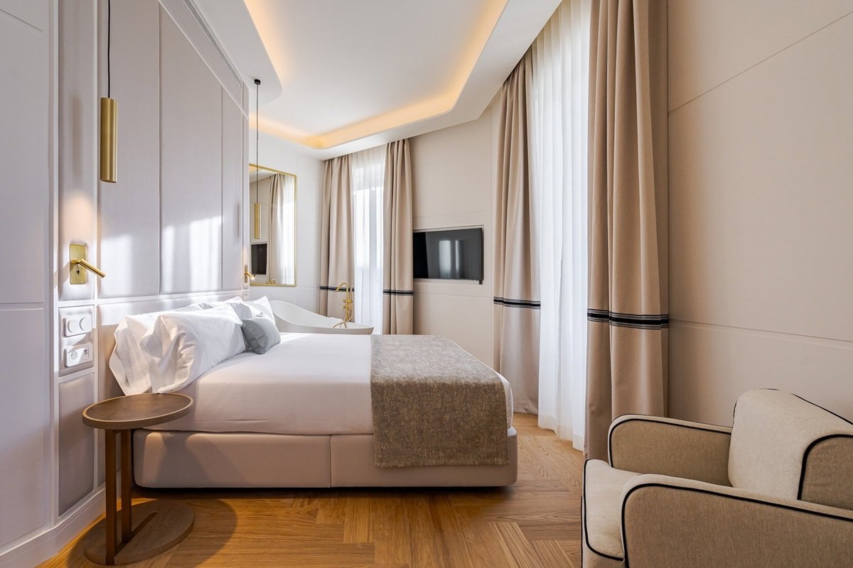 Los hoteles baten r&eacute;cords en 2025: su precio medio sube a 166 euros y los ingresos, el 5,5%