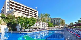 Meliá vende ocho hoteles a Bankinter Investment por más de 200 millones