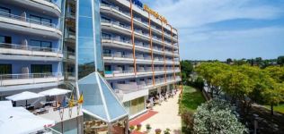 PortAventura compra el hotel Pirámide de Salou por 18 millones