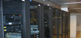 KKR lanza un vehículo para invertir 910 millones de euros en centros de datos en Europa