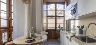 Líbere llega a los 22 activos, con una nueva apertura en Málaga