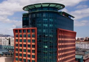Bankinter Investment y Sonae Sierra compran el edificio de oficinas Torre Oriente en Lisboa