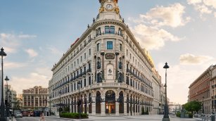 Madrid lidera la inversión hotelera, alejándose de Barcelona