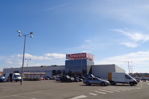 Ores, la socimi retail de Bankinter, vende dos activos comerciales por 29,6 millones