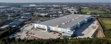 Amancio Ortega compra uno de los mayores centros de Amazon en el Reino Unido