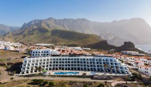 One Investment y Urbanitae estructuran financiación por 5 millones para un hotel