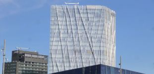 Telefónica vende su sede en Cataluña al propietario del grupo bodeguero Emperador