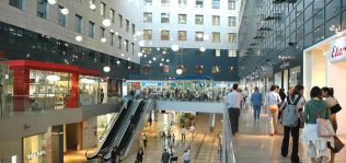 Los Sanahuja quieren transformar L’illa: lanzan un concurso para rehabilitar el centro comercial barcelonés