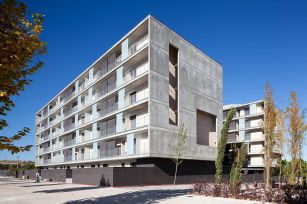 La compraventa de viviendas creció un 2,7% en febrero, según los notarios