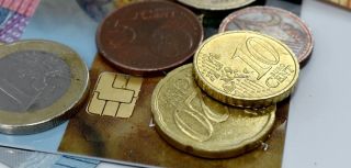 Los hogares que no pudieron afrontar gastos imprevistos en 2024 bajan al 35,8%, según el INE
