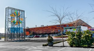 Castellana Properties vende a Ares su cartera de parques comerciales por 279 millones