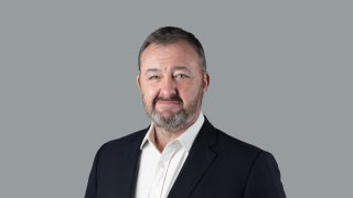 Egls, participada por el fondo kuwaití Kamco Invest, llega a España para invertir en logístico