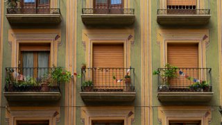 La semana en &lsquo;real estate&rsquo;: de propuestas pol&iacute;ticas en vivienda a inversi&oacute;n r&eacute;cord en 2025