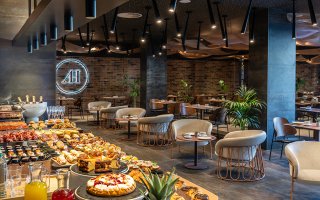 Axel Hotels aumentar&aacute; un 2% sus ventas en 2025 y abrir&aacute; dos nuevos establecimientos en 2026