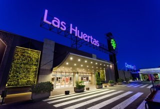 Lar España vende dos centros comerciales por 40,5 millones en Irún y Palencia