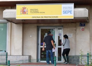El paro cierra 2025 en su menor nivel en 18 a&ntilde;os tras bajar en 152.000 personas