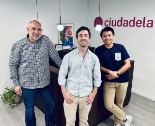 Ciudadela ficha directivos de Alibaba, Housell y Google especializados en IA y digitalización